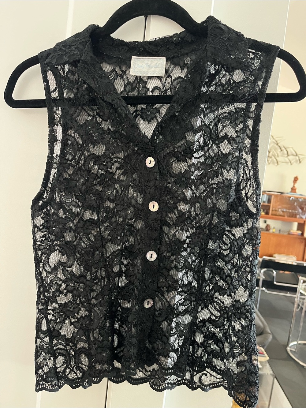 Vintage 80-90’s Hanky Panky Ltd Delicate Black Lace Sleeveless button up Blouse